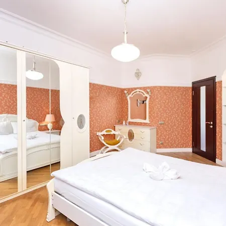 Apartment On Karla Marksa 50